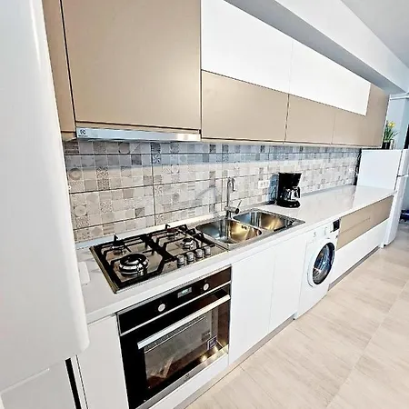 2 Mamaia Nord & Seaview *